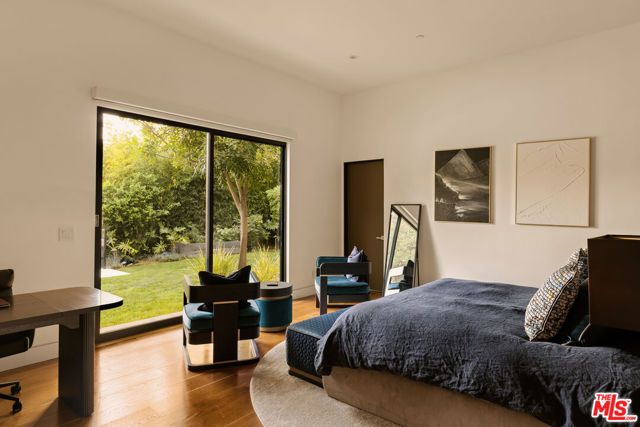 1723 Rising Glen Road, Los Angeles, CA 90069