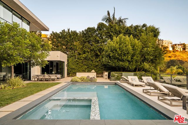 1723 Rising Glen Road, Los Angeles, CA 90069