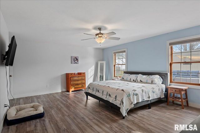 212 GLOUCESTER Court, Chatham, IL 62629