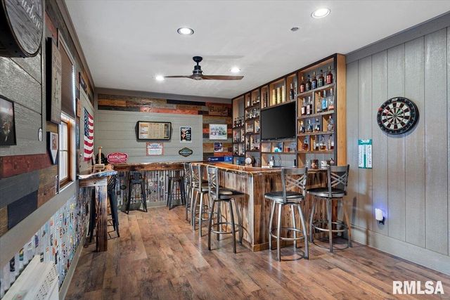 212 GLOUCESTER Court, Chatham, IL 62629