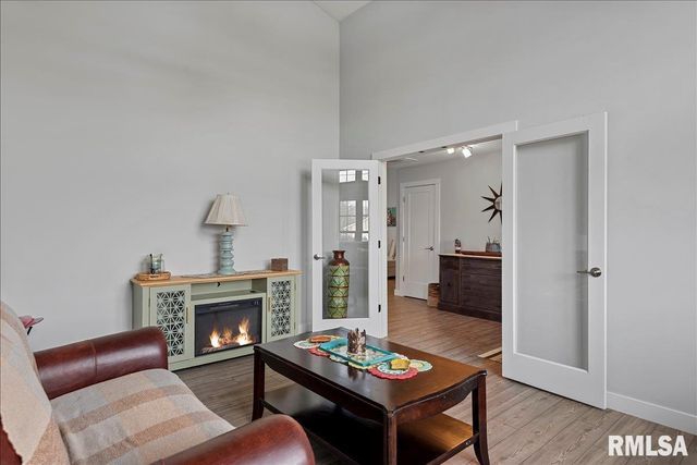 212 GLOUCESTER Court, Chatham, IL 62629