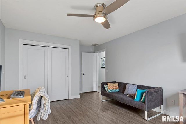 212 GLOUCESTER Court, Chatham, IL 62629