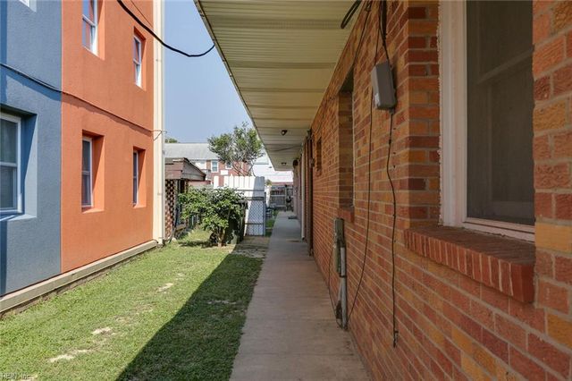 315 15th St Apt 2, Virginia Beach, VA 23451