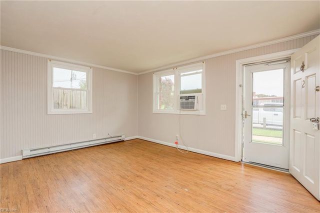 315 15th St Apt 2, Virginia Beach, VA 23451