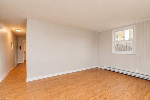 315 15th St Apt 2, Virginia Beach, VA 23451