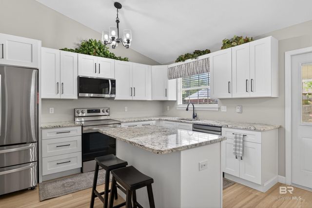 9658 Poets Corner, Daphne, AL 36526