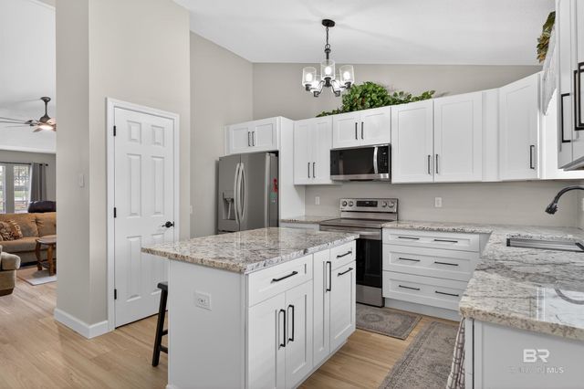 9658 Poets Corner, Daphne, AL 36526