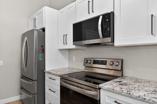 9658 Poets Corner, Daphne, AL 36526