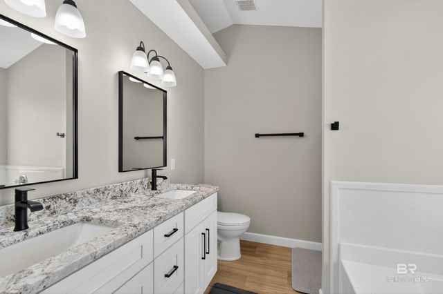 9658 Poets Corner, Daphne, AL 36526