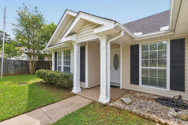 9658 Poets Corner, Daphne, AL 36526