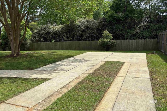 9658 Poets Corner, Daphne, AL 36526