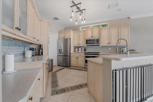 5235 SW 171st Ave, Miramar, FL 33027