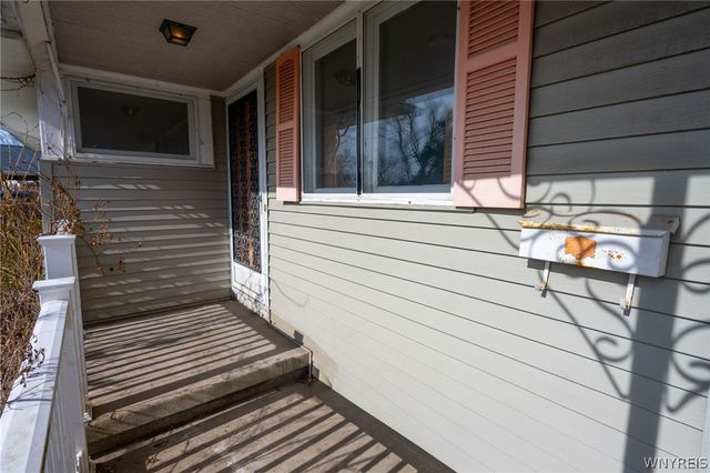 102 Woodgate Road, Tonawanda, NY 14150