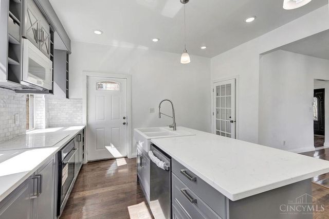 1915 Maple Avenue, Norwood, OH 45212