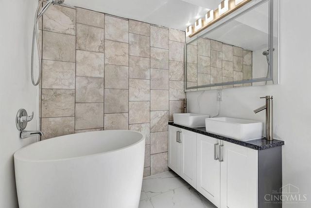 1915 Maple Avenue, Norwood, OH 45212