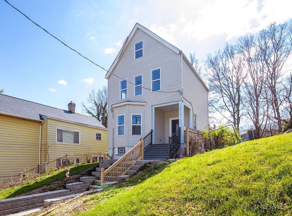 1915 Maple Avenue, Norwood, OH 45212
