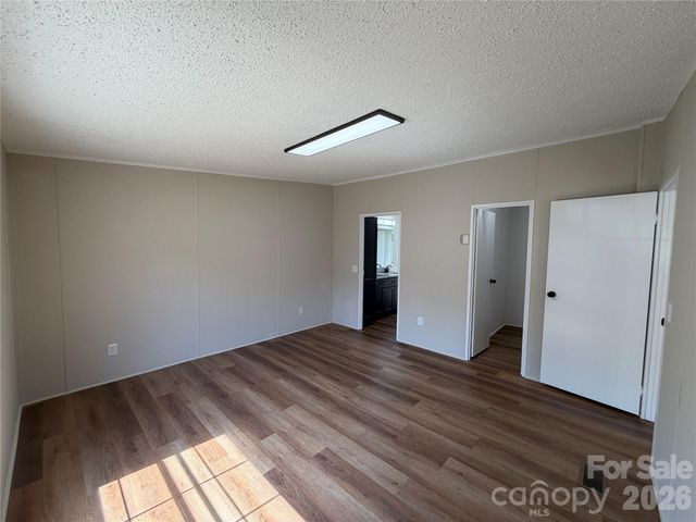 222 E Maine Avenue, Bessemer City, NC 28016