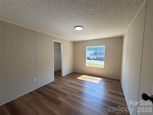 222 E Maine Avenue, Bessemer City, NC 28016