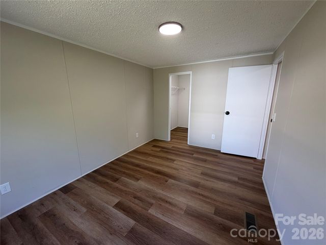222 E Maine Avenue, Bessemer City, NC 28016