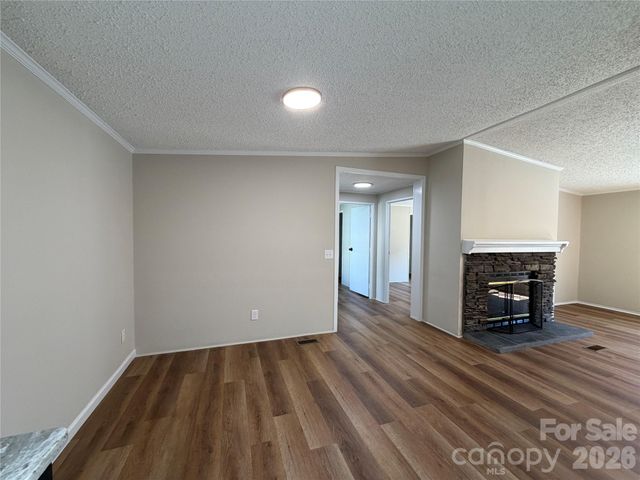 222 E Maine Avenue, Bessemer City, NC 28016