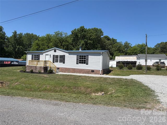 222 E Maine Avenue, Bessemer City, NC 28016