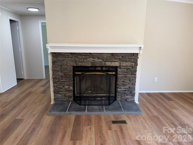 222 E Maine Avenue, Bessemer City, NC 28016
