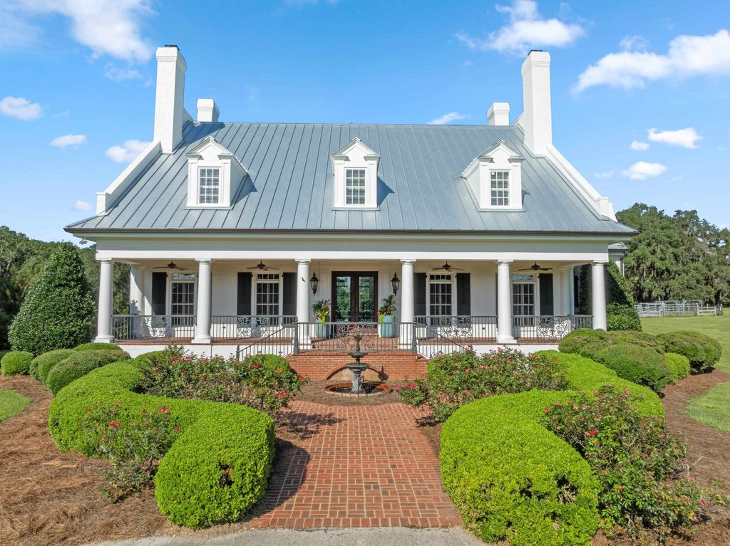 9525 Woodland Hills Way, Tallahassee, FL 32309