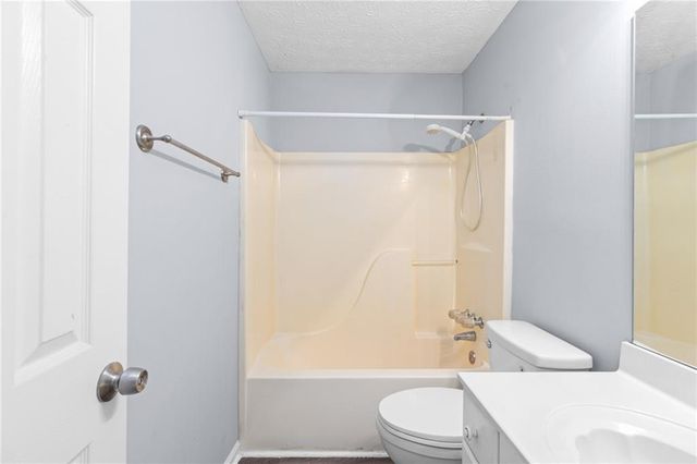 2110 Racquet Club Circle, Lawrenceville, GA 30043