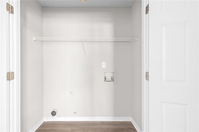 2110 Racquet Club Circle, Lawrenceville, GA 30043