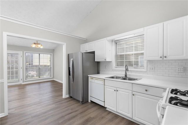 2110 Racquet Club Circle, Lawrenceville, GA 30043