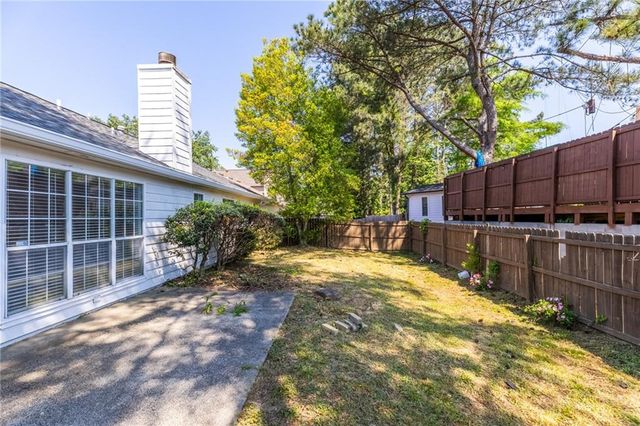 2110 Racquet Club Circle, Lawrenceville, GA 30043