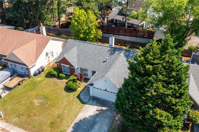 2110 Racquet Club Circle, Lawrenceville, GA 30043