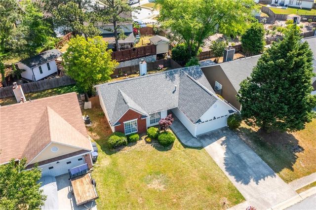 2110 Racquet Club Circle, Lawrenceville, GA 30043