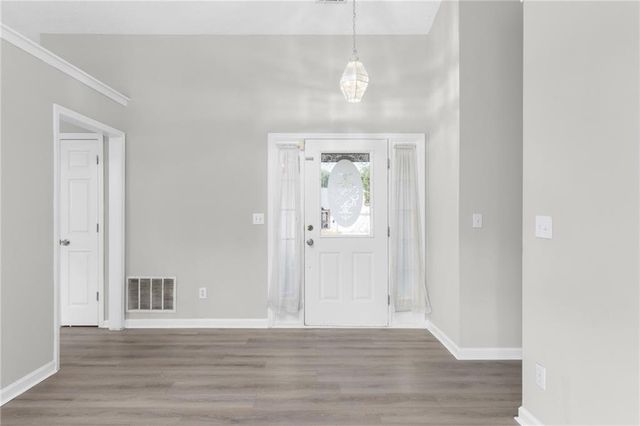2110 Racquet Club Circle, Lawrenceville, GA 30043