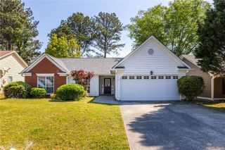 2110 Racquet Club Circle, Lawrenceville, GA 30043