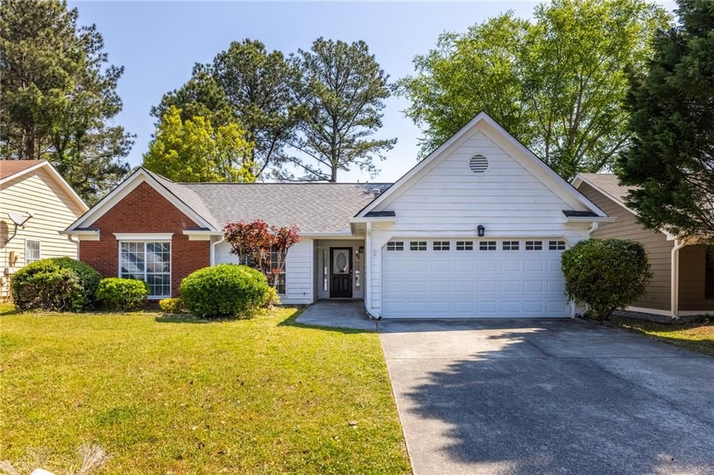 2110 Racquet Club Circle, Lawrenceville, GA 30043