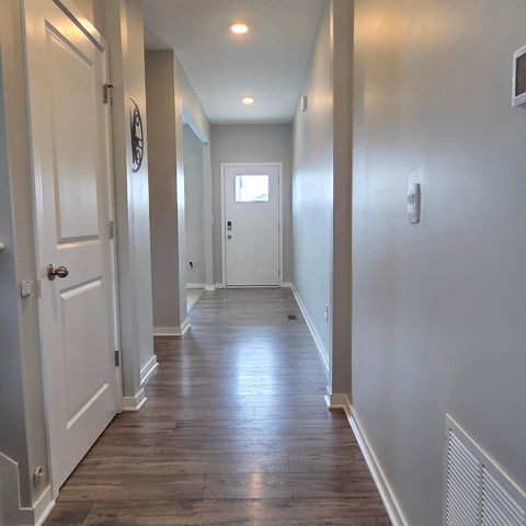 238 Carrowmoore Drive, Pickerington, OH 43147