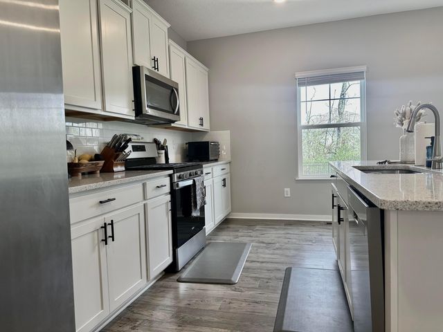 238 Carrowmoore Drive, Pickerington, OH 43147