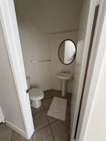 2450 La Costa, Chula Vista, CA 91915