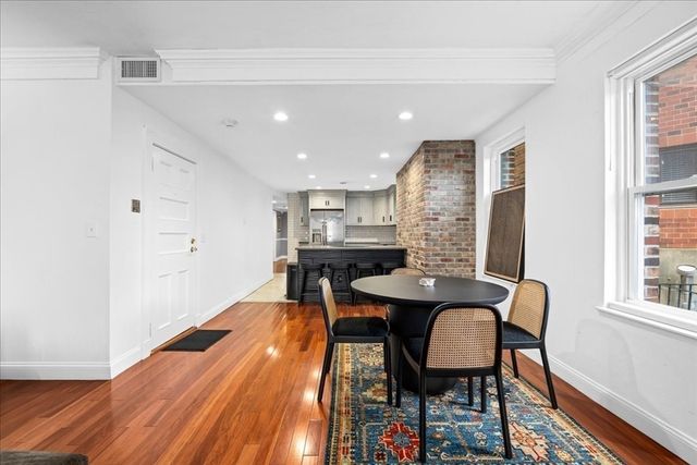 40 Elm St 1, Worcester, MA 01609