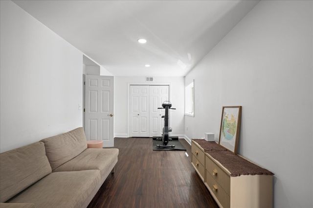 40 Elm St 1, Worcester, MA 01609