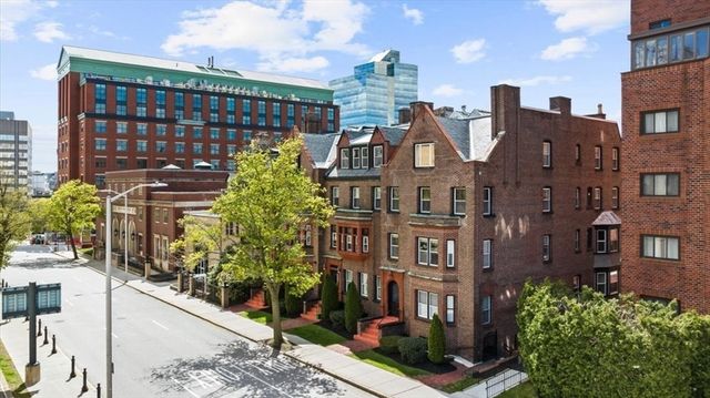 40 Elm St 1, Worcester, MA 01609