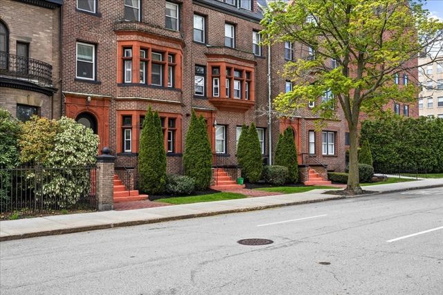 40 Elm St 1, Worcester, MA 01609