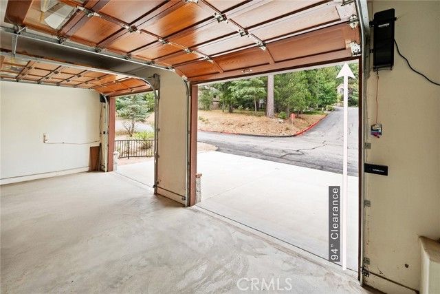 27581 Meadow Bay Drive, Lake Arrowhead, CA 92352