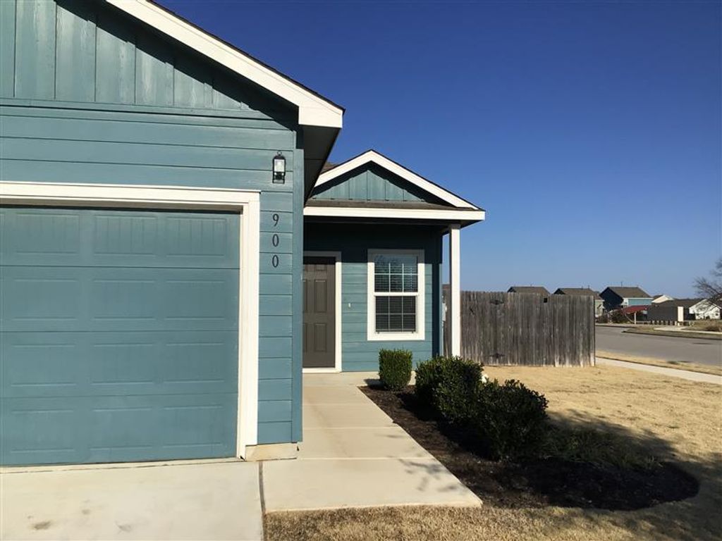 900 Piney CV, Georgetown, TX 78626