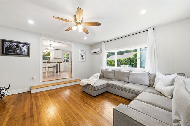 44 Depot Rd, Oxford, MA 01540