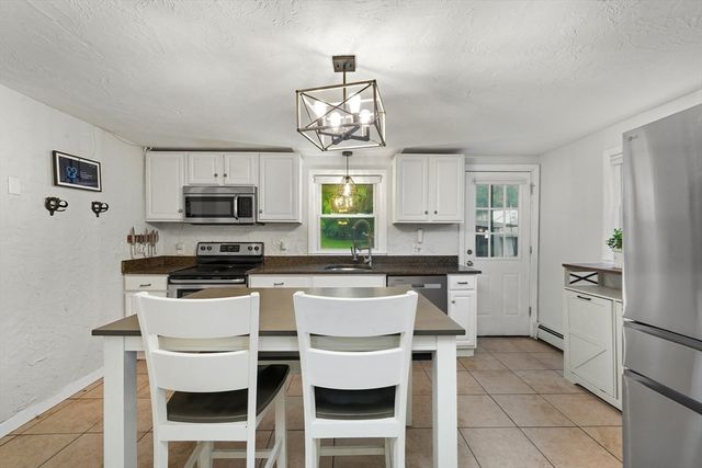 44 Depot Rd, Oxford, MA 01540