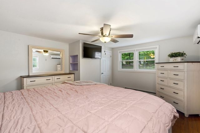 44 Depot Rd, Oxford, MA 01540