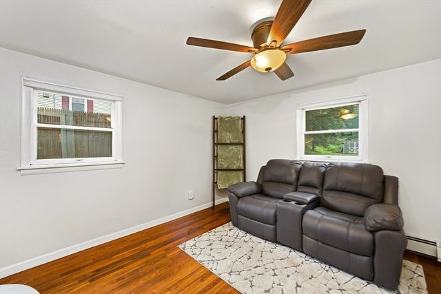 44 Depot Rd, Oxford, MA 01540