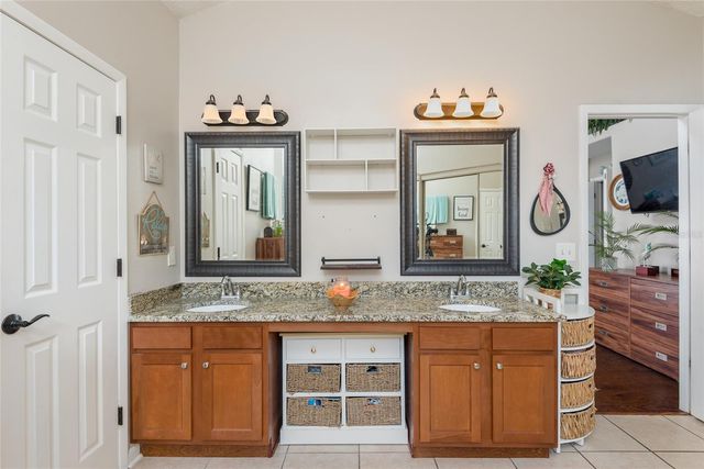 1301 MONTE LAKE DRIVE, Valrico, FL 33596